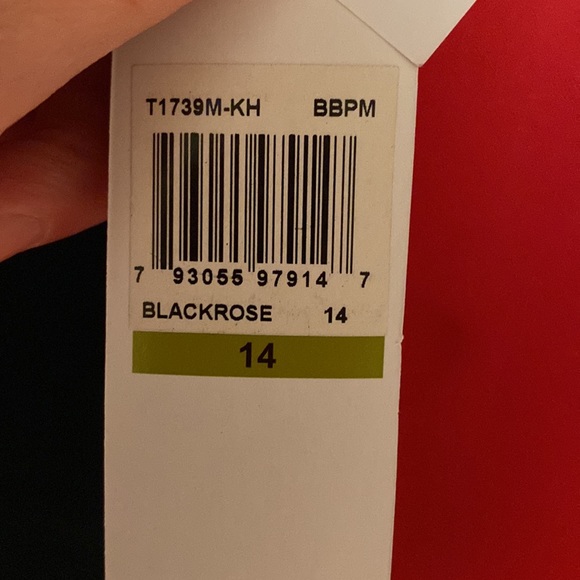 Suite 7 special occasion dress new with tags - Picture 7 of 8